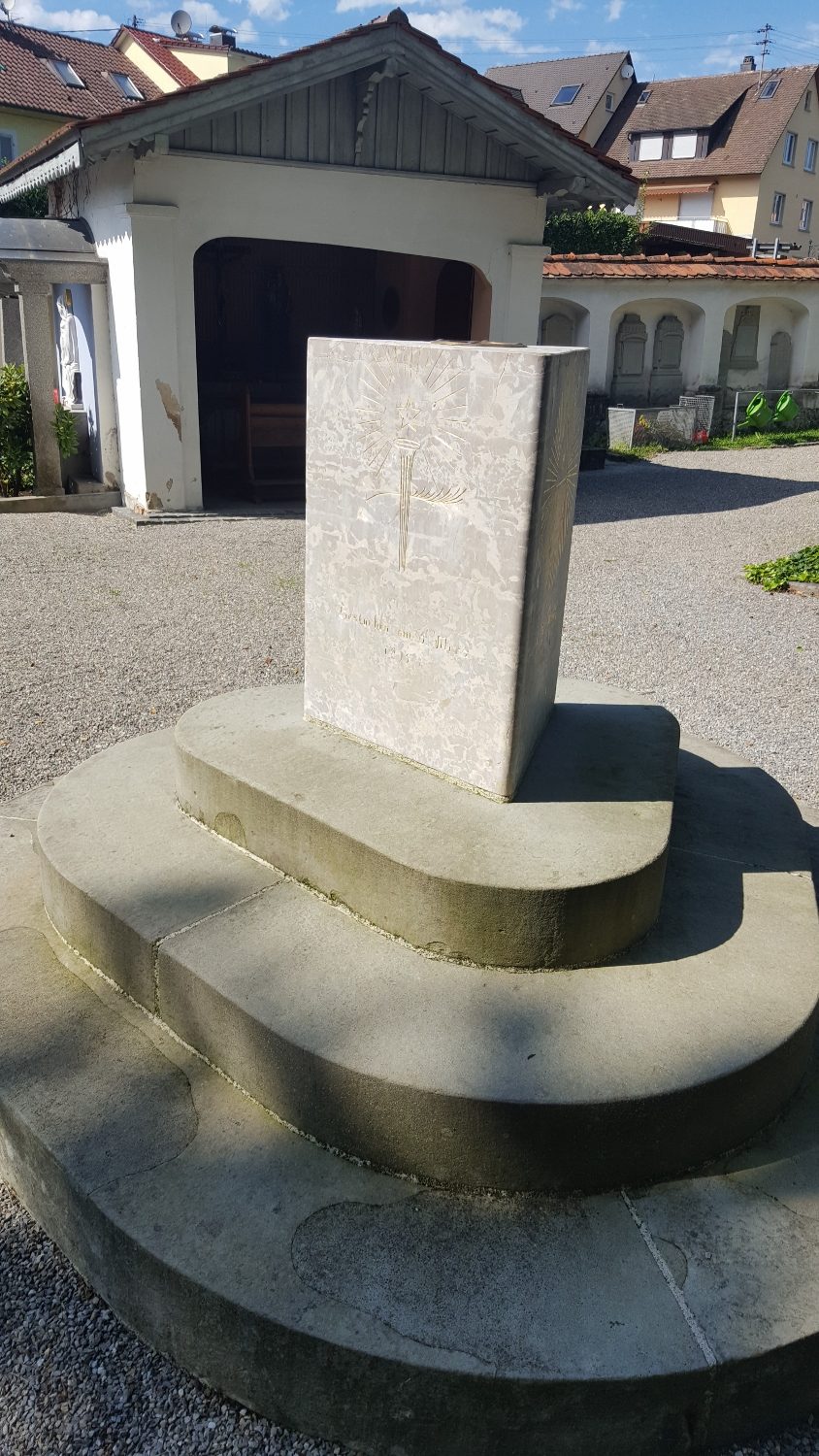 Franz Mesmer's tomb, Meersburg (by Michele Riva) - 02.jpg
